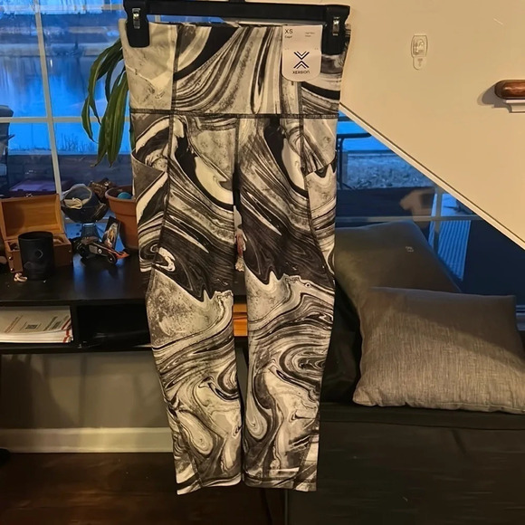 Black and White Marbled Xersion Leggings - Picture 1 of 5
